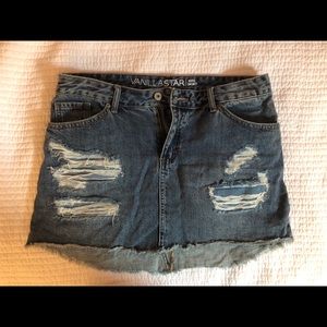 Ripped Denim Mini Skirt 🤩